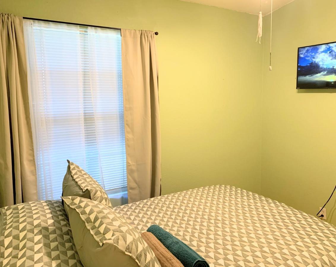 Evergreen Jolly Room With Tv Hemet Exterior foto