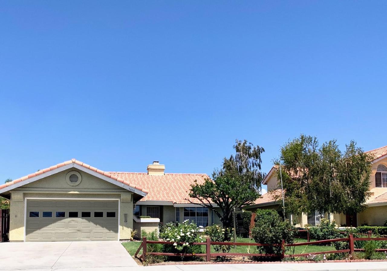 Evergreen Jolly Room With Tv Hemet Exterior foto