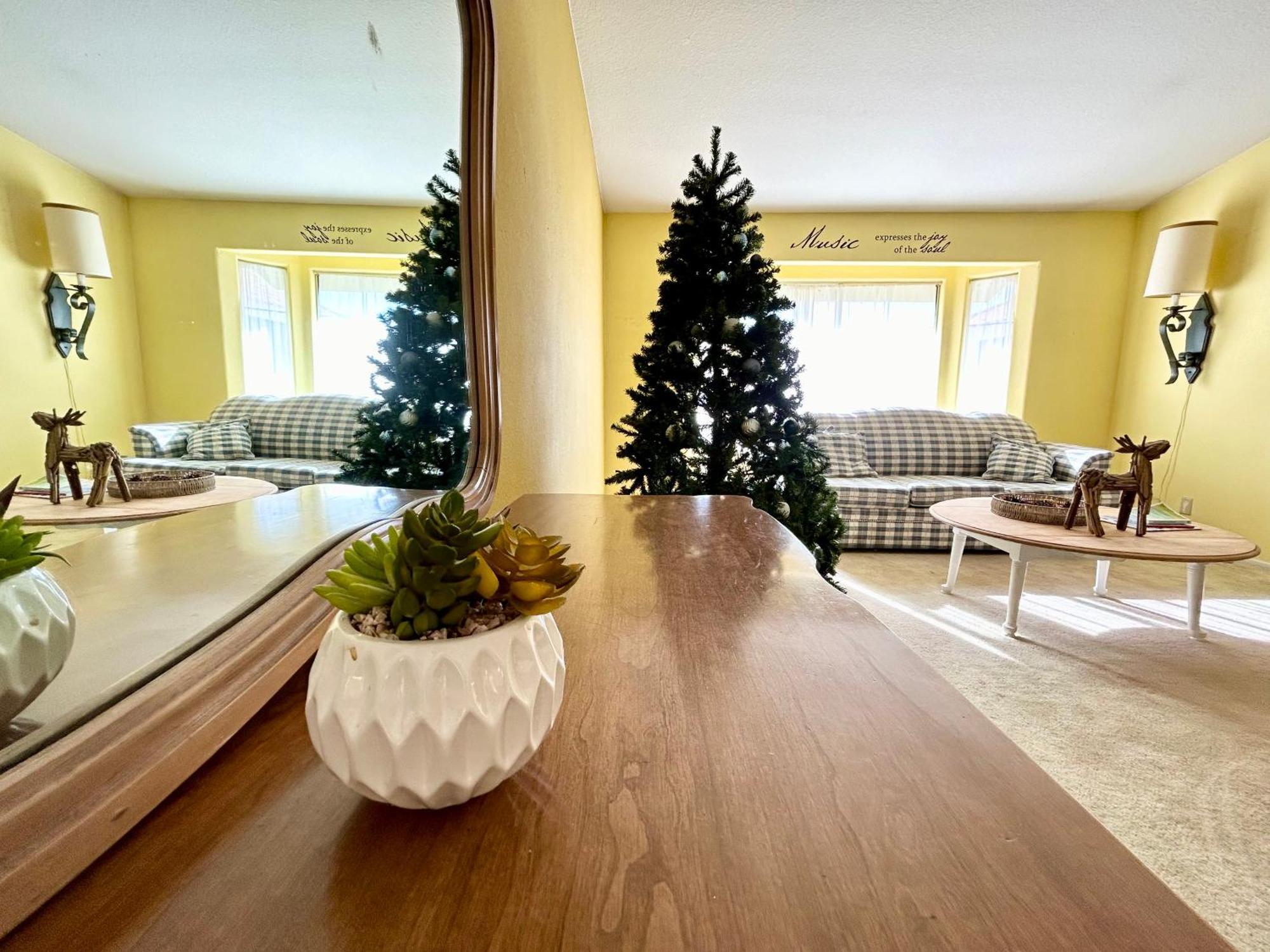 Evergreen Jolly Room With Tv Hemet Exterior foto